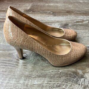Anne Kelin Wystere crocodile  platform dress pumps  nude patent leather size‎ 8